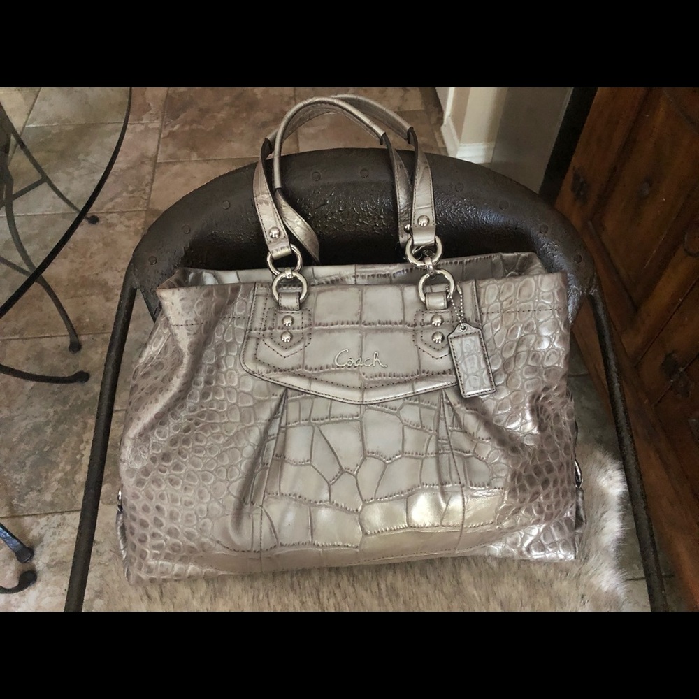Coach shoulder bag